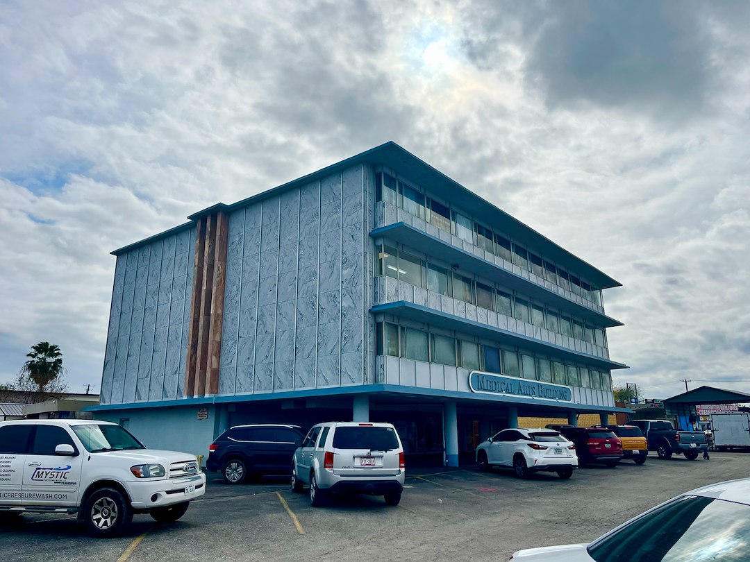 Graffiti Removal in Corpus Christi, TX – Medical Arts Building Restored with Professional Soft Washing and Specialized Cleaners