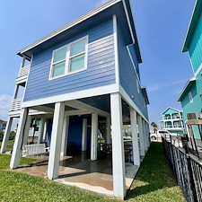 Port-Aransas-House-Wash-Professional-Soft-Washing-Maintenance-for-Coastal-Homes 2